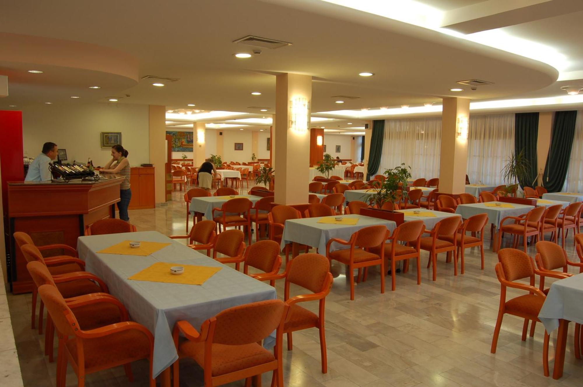 Hotel Makpetrol Struga Exterior photo